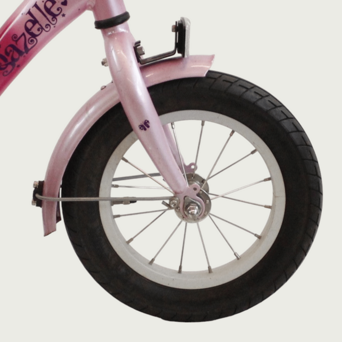 12.139 - BikeFlip, 12 inch kinderfiets, Gazelle fiets, roze kinderfiets, mandje voorop, terugtraprem, zijwieltjes, kabelslot