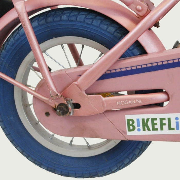 12.144 - BikeFlip, 12 inch kinderfiets, roze vintage fiets, Frozen mandje, coole kinderfiets, terugtraprem, handrem, ringslot