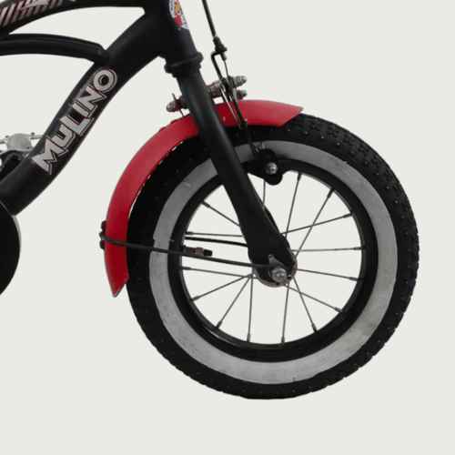 12.158 - BikeFlip. 12 inch kinderfiets, zwarte fiets, rode accenten, terugtraprem, handrem, achterrekje, zijwieltjes