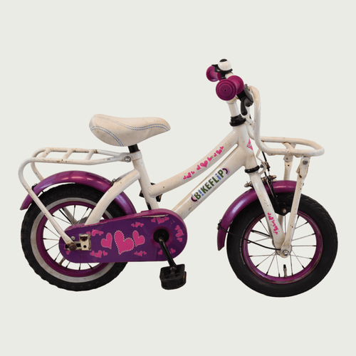 12.172 - BikeFlip, 12 inch, kinderfiets, witte fiets, terugtraprem, geen versnellingen, kabelslot, hart thema kinderfiets