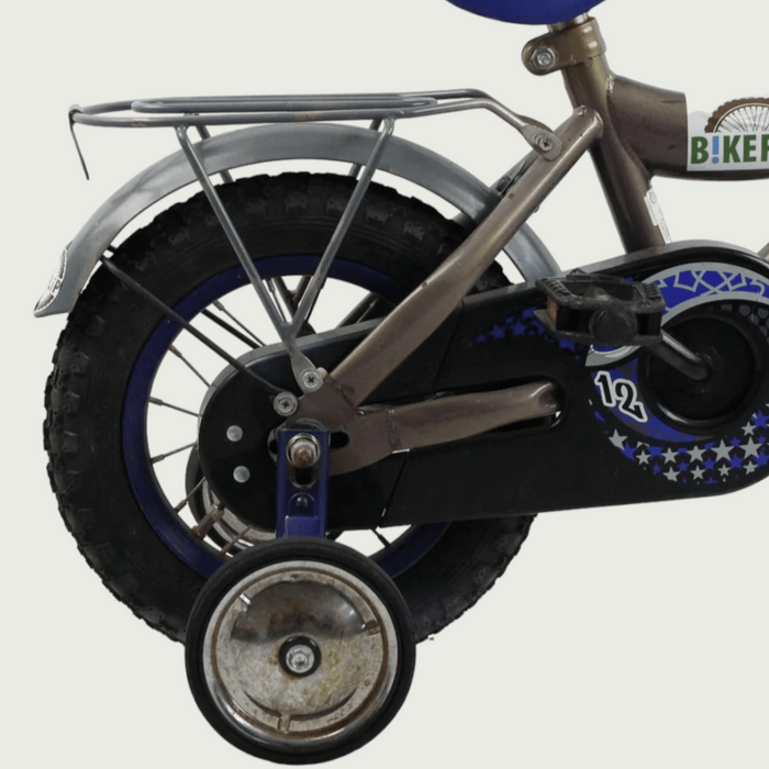 12.82 - BikeFlip, 12 inch kinderfiets, grijs blauwe fiets, terugtraprem, handrem, geen versnellingen, kabelslot, stoer