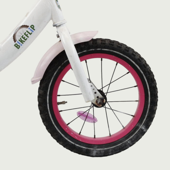 14.7 - BikeFlip, 14 inch fiets, vrolijke witte fiets, terugtraprem, geen versnellingen, kabelslot, verlichting